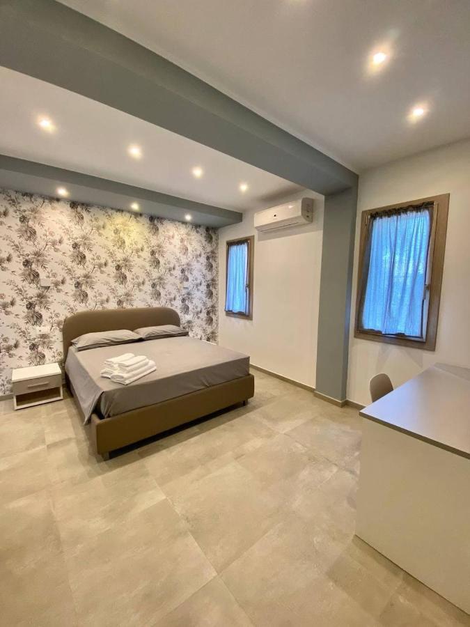 Floridida Rooms & Breakfast Marina dʼMarina dʼAndora Exterior foto
