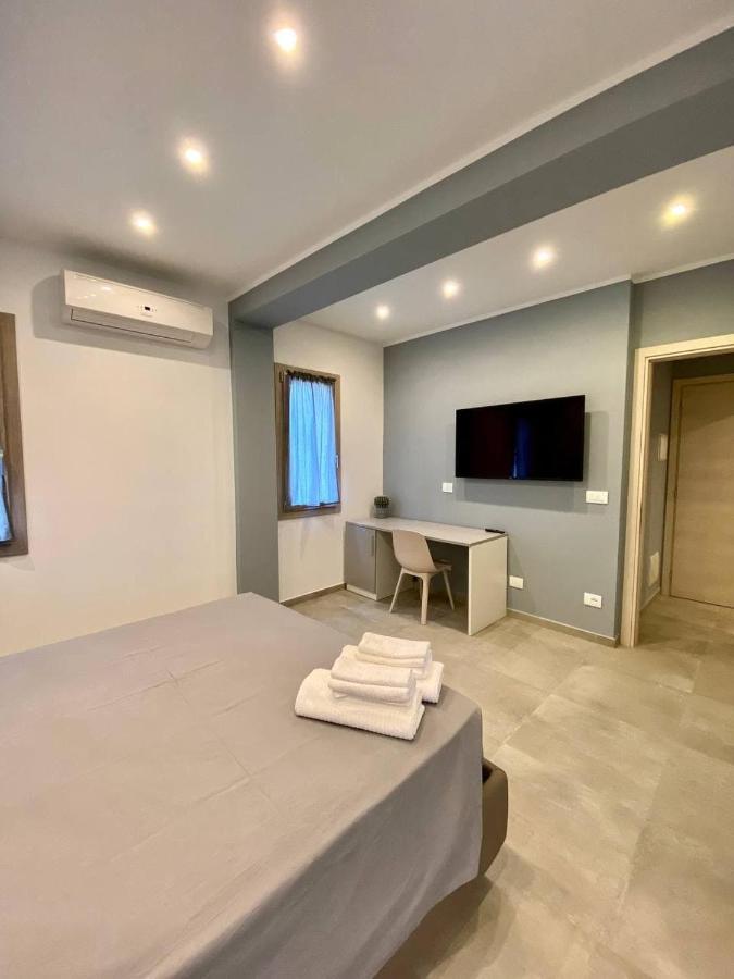Floridida Rooms & Breakfast Marina dʼMarina dʼAndora Exterior foto