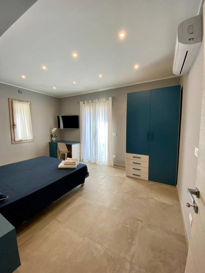 Floridida Rooms & Breakfast Marina dʼMarina dʼAndora Exterior foto