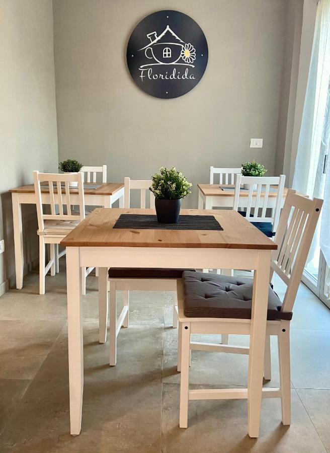 Floridida Rooms & Breakfast Marina dʼMarina dʼAndora Exterior foto